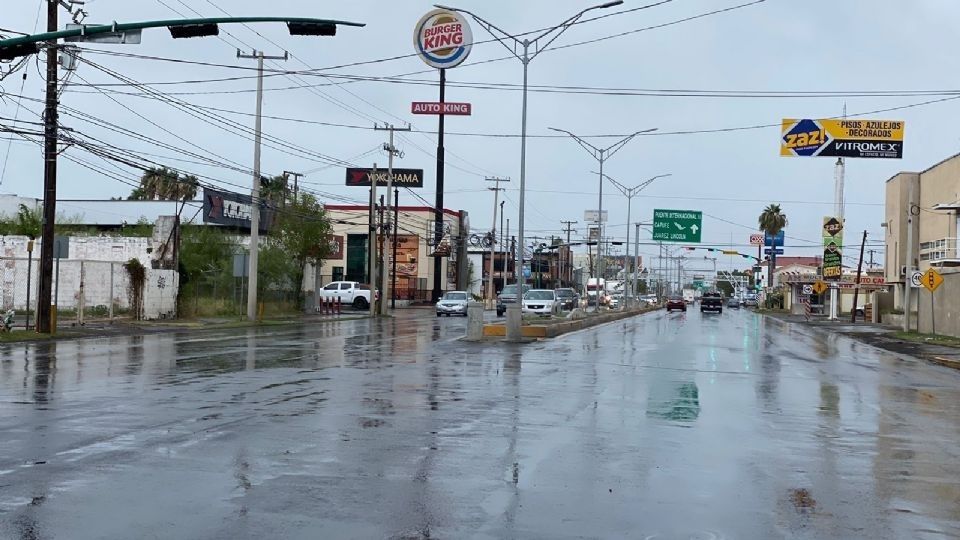 La ciudad amaneció con lluvias.