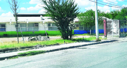 Mil 800 estudiantes se quedaron sin clases por pleito en primaria La Corregidora