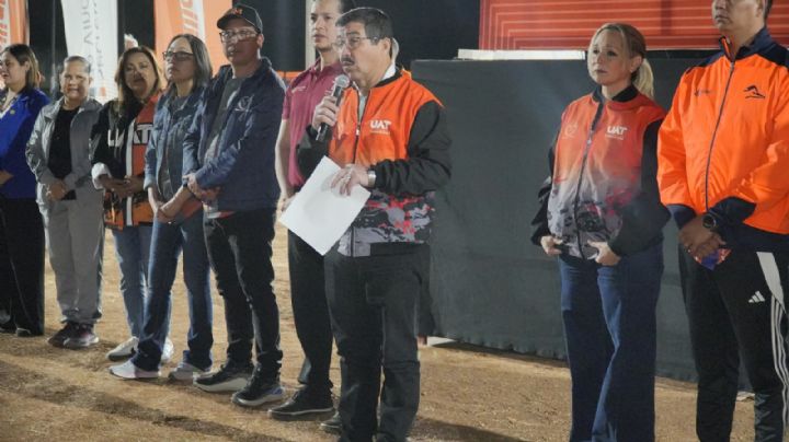 Inaugura rector Dámaso Anaya el Parque Universitario de Softbol de la UAT
