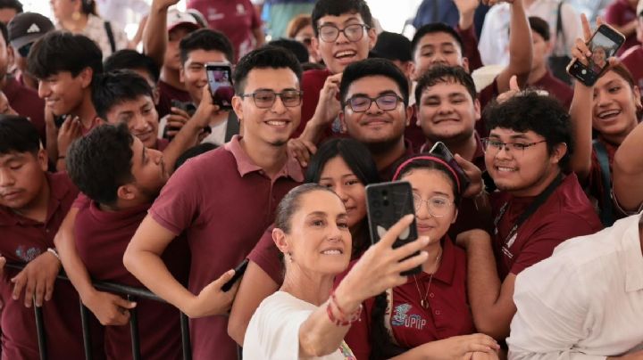Claudia Sheinbaum anuncia que Beca Gertrudis Bocanegra se dará a todos los universitarios de Chiapas