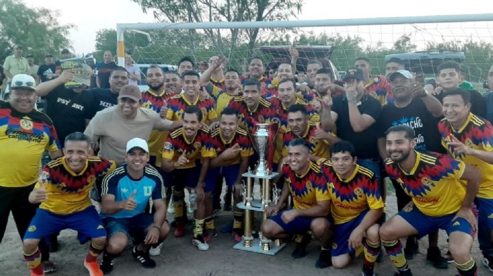 Mimi Laredo conquista el campeonato en la Real Liga de Futbol Ferrocarrilera