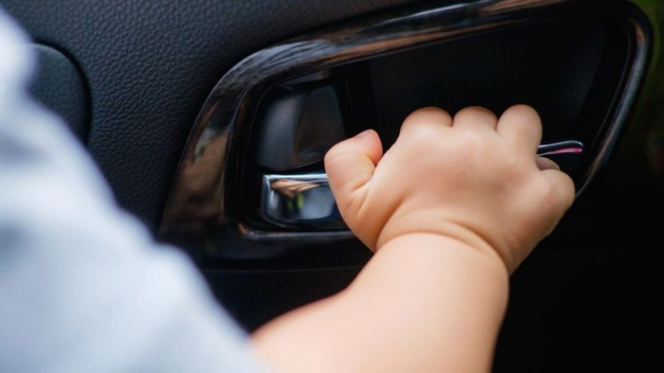 Ten cuidado al volante, y procura que tus hijos conduzcan contigo con total seguridad