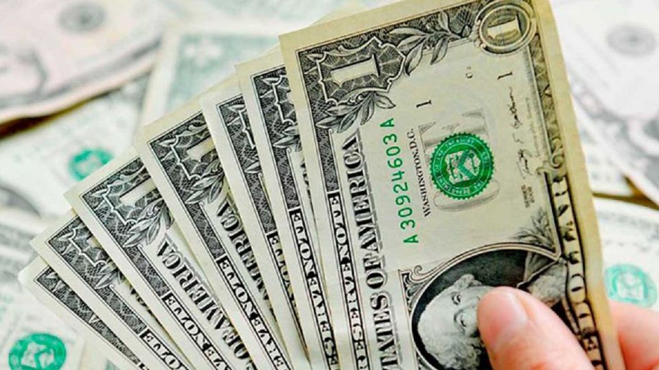 A pesar de una ligera baja, el peso mexicano sigue mostrando una excelente posición frente a la moneda americana