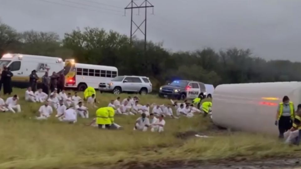 Varios heridos se presentan en percance sobre la autopista 281, cerca de George, Texas.