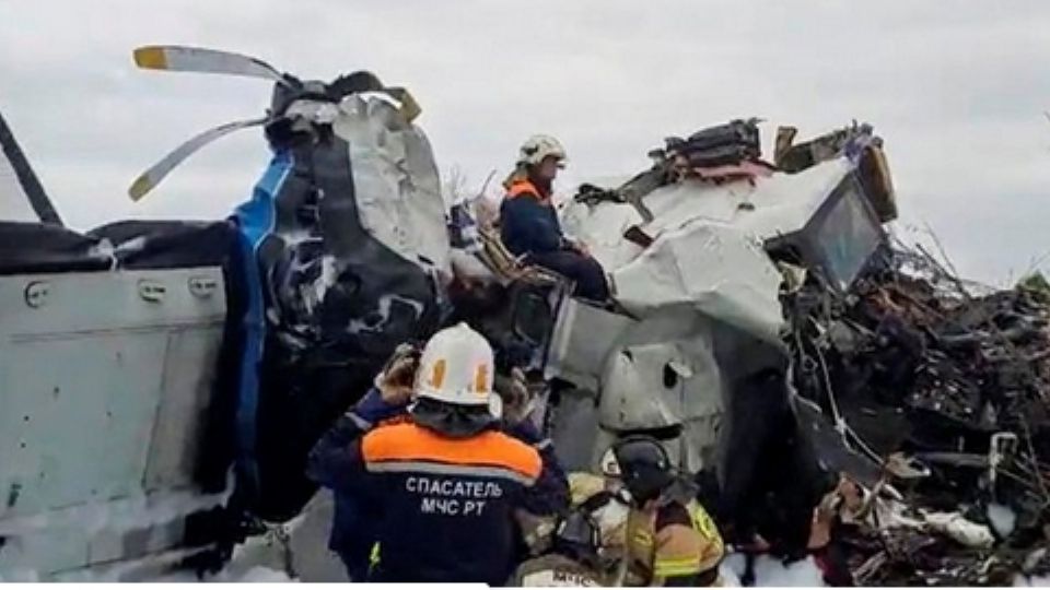 Al menos 16 muertos y 7 soebrevivientes es el saldo del percance en Rusia.