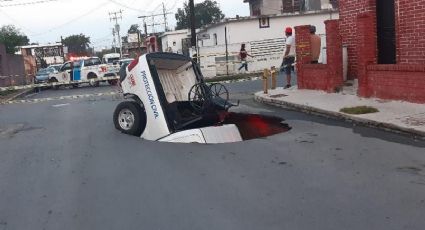 Caen elementos de PC a socavón con todo y camioneta