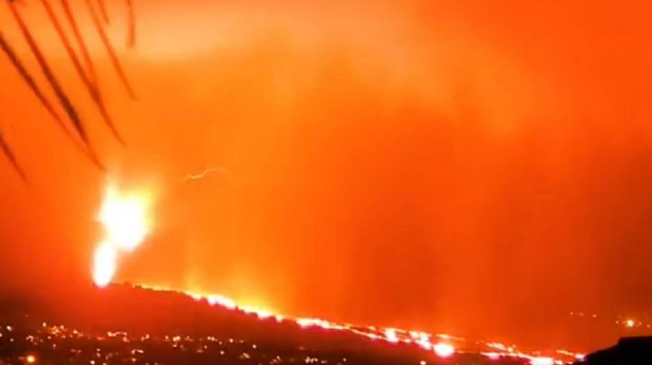 VIDEOS: Durante terremoto captan rayos volcánicos en la isla La Palma
