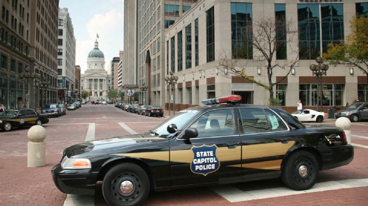 VIDEO: En EU policía pisotea la cabeza de un afroamericano esposado; causa polémica