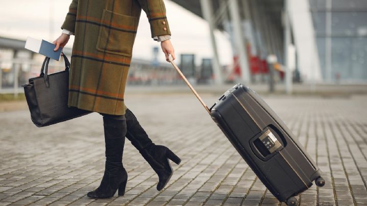 ¡Que no te roben! Profeco advierte que aerolíneas no pueden cobrar equipaje de mano