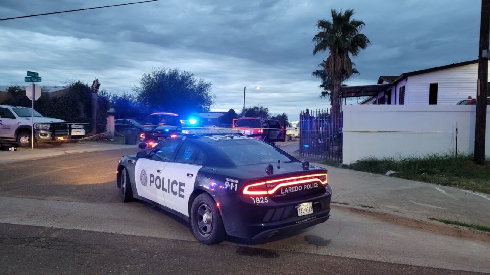 Policía dispara a hombre que se resiste a arresto