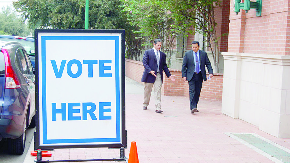 Hoy comienzan las votaciones anticipadas para considerar enmiendas a la Constitución de Texas y a la Carta Magna de Río Bravo.