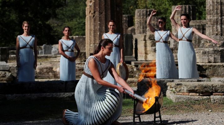 Encienden llama olímpica de los Juegos de Invierno en medio de protestas