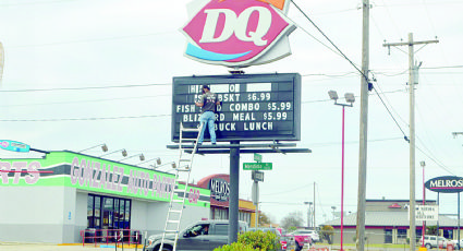 Faltan empleados en los comercios de Laredo, Texas