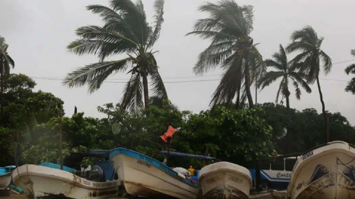 Huracán Rick podría llegar a categoría 2 este domingo