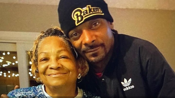 Snoop Dogg devastado; fallece su madre