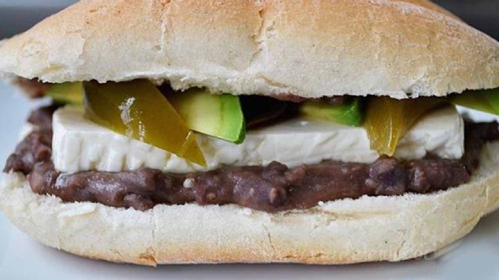 Les llevan tortas de frijolitos a haitianos pero las rechazan porque "no les gustan"