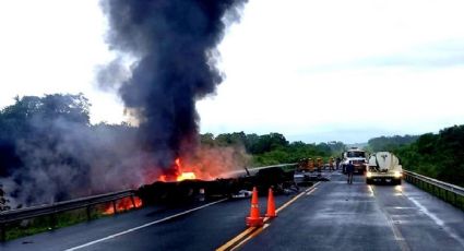 Choca pipa con 30 mil litros de diésel y explota en Tuxpan, Veracruz