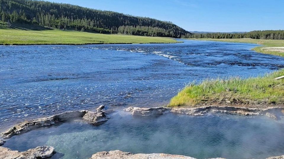 La joven que entró a las aguas terminales sufrió quemaduras desde los hombros hasta los pies