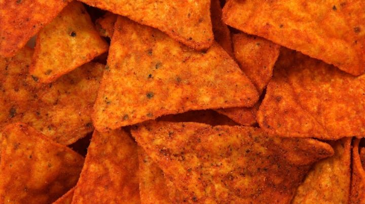 Mente de tiburón: Niña vende raro dorito en más de 300 mil pesos