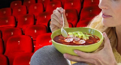 ¡Imposible! Familia filtra una olla llena de pozole al cine para no gastar en palomitas