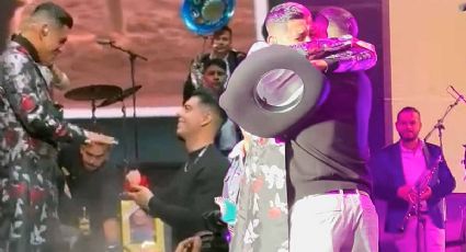 VIDEO: Le piden matrimonio en pleno concierto a Jhonny Caz, vocalista del Grupo Firme