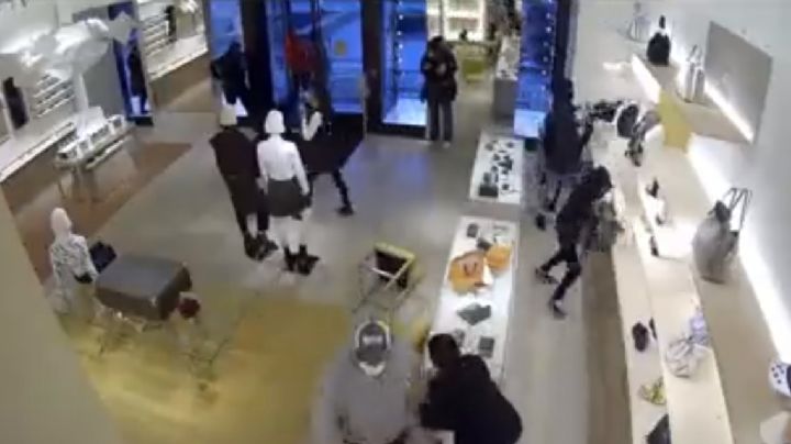 Asaltan tienda Louis Vuitton en un minuto; roban 100 mil dólares en mercancía