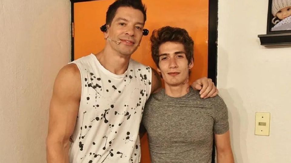 El cantante ex académico habló sobre su hijo y aseguró que se encuentra yendo a terapia