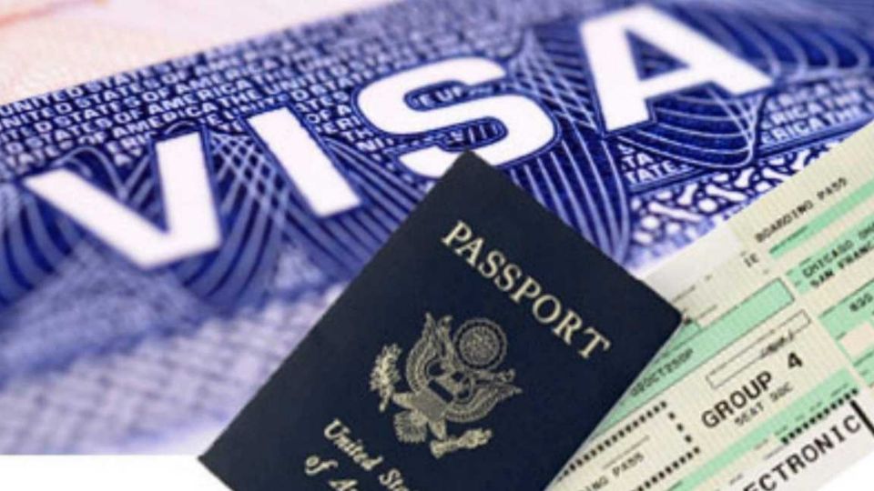 Estados Unidos aún enfrenta alta demanda en los trámites de la visa B-1 y B-2, teniendo que aplazar sus citas hasta el próximo año