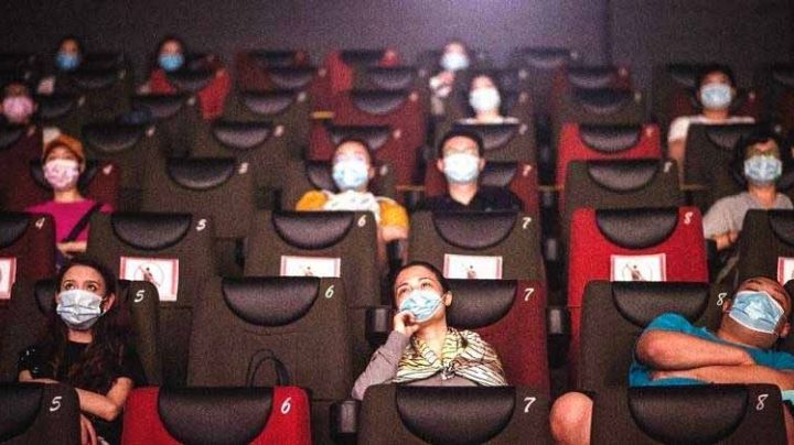 Dividen salas de cine en Perú para 'Vacunados' y 'No Vacunados'