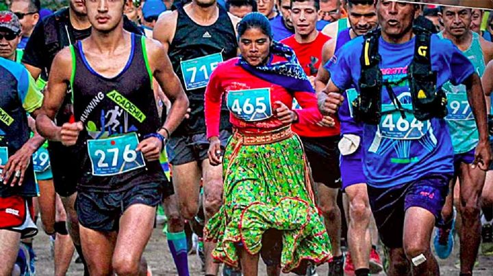 Lorena Ramírez, la maratonista rarámuri más famosa de México visita Nuevo Laredo