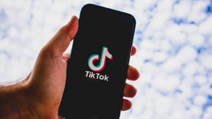 Joven se salva de un secuestro gracias a un gesto visto en TikTok
