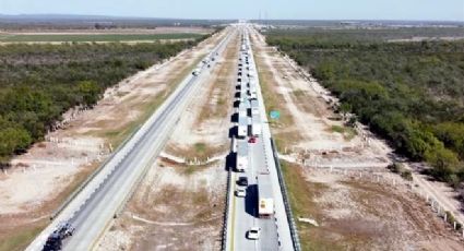 Regios saturan caseta de autopista a Nuevo Laredo