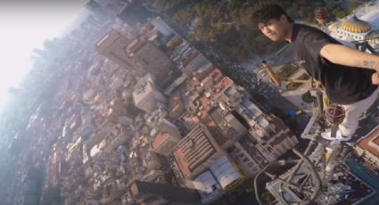 VIDEO: Youtuber escala antena de la Torre Latinoamericana y se vuelve viral