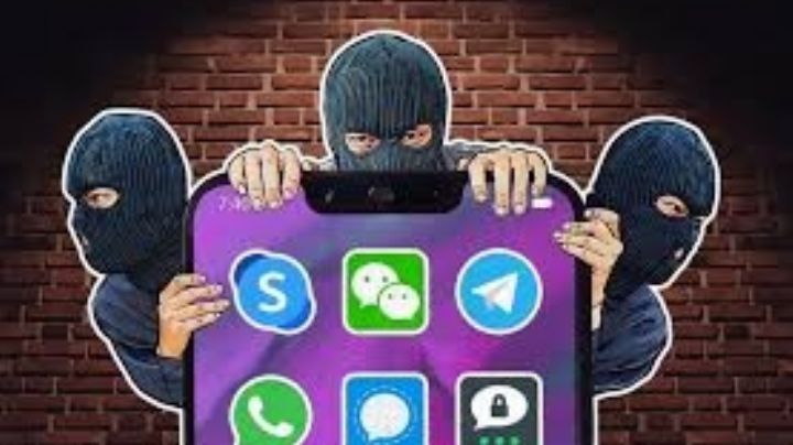 Los acosadores te pueden estar observando en este momento, conoce todo sobre los Stalkerware.