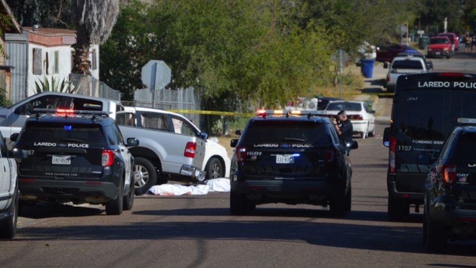 La muerte de mujer y hombre consternan a Laredo.