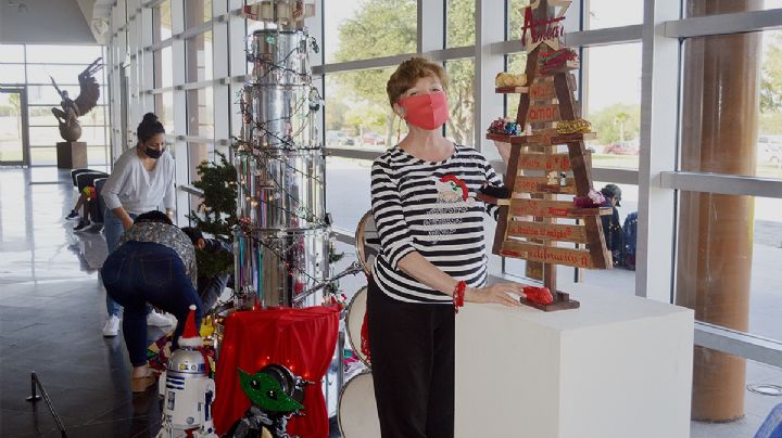 Invitan a exhibición de Pinos navideños 2021