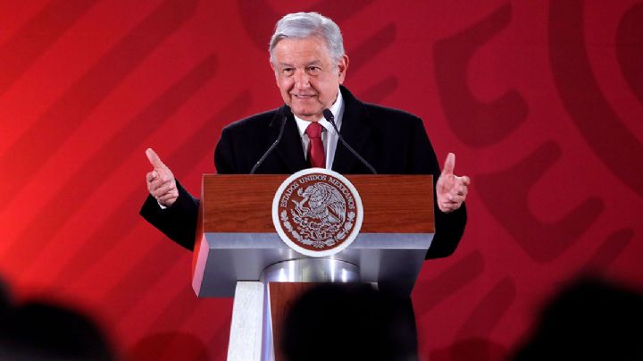 AMLO asegura no presentar reacciones tras ser vacunado por AstraZeneca