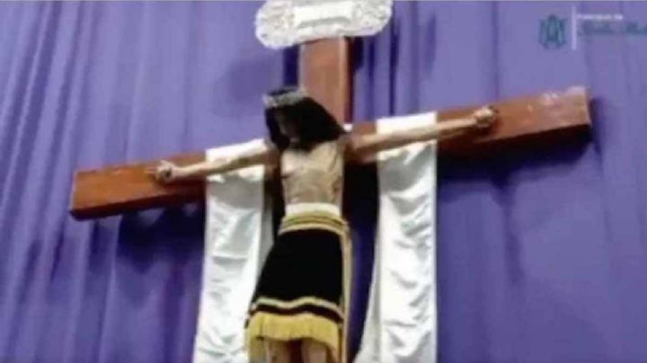 VIDEO: Figura de Cristo mueve la cabeza en iglesia de Puebla