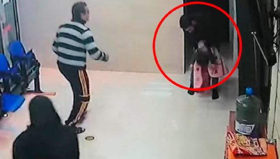 Doctor salva a pequeña de morir ahogada (VIDEO)