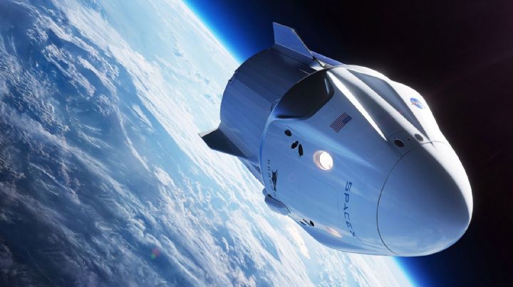 IMPRESIONANTE VIDEO: Crew Dragon de SpaceX casi choca contra un objeto extraño