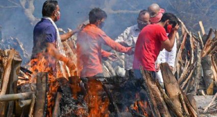 Coronavirus en India: Encuentran cuerpos enterrados a orillas del río Ganges