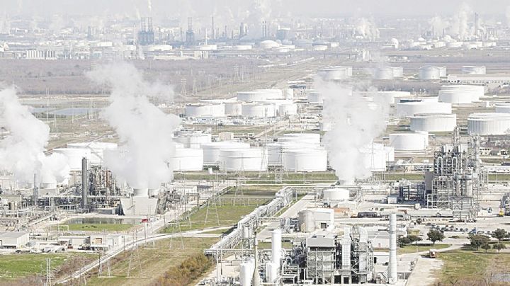 México compra refinería en Texas con ahorro en combate a la corrupción