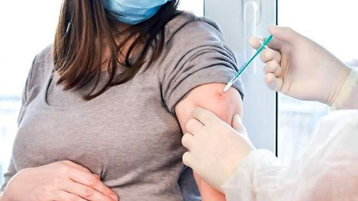 Hospitalizan a mujer embarazada de Altamira que vacunaron dos veces por error
