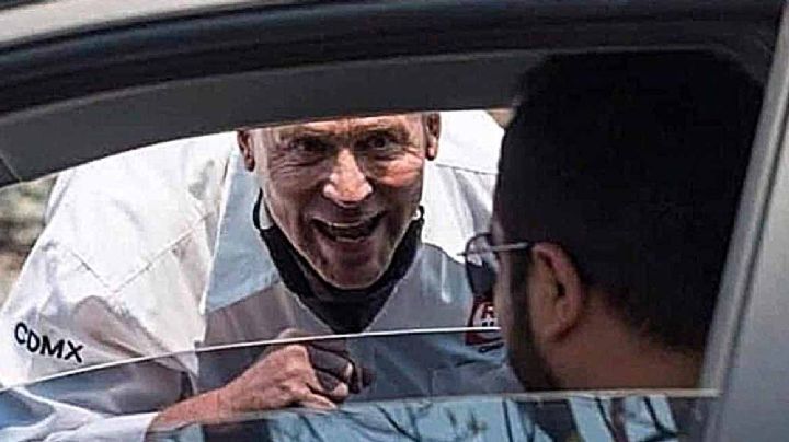 Alfredo Adame gana votantes mandando mentadas personalizadas en TikTok