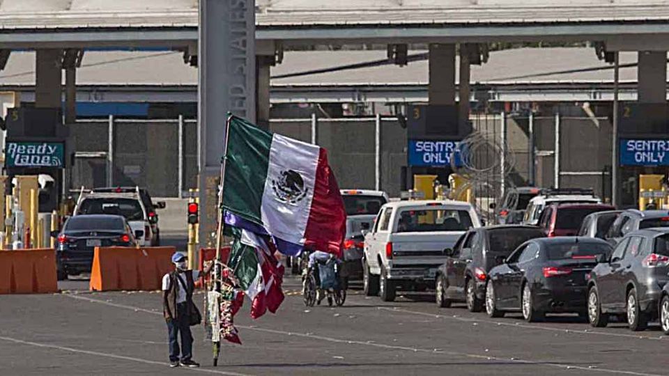 Congresistas presionan a Biden para abrir las fronteras