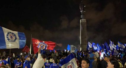 FOTOS: Cruz Azul desata locura en el Monumento a Juárez