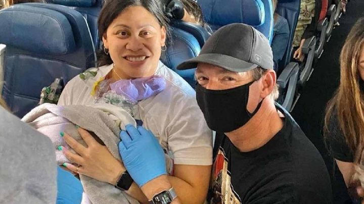 Pasajera da a luz en pleno vuelo; ignoraba que estaba embarazada