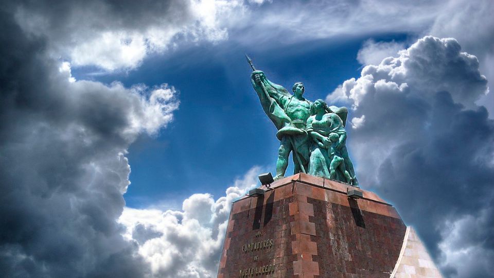 Fotografía del Monumento a los Fundadores de Nuevo Laredo