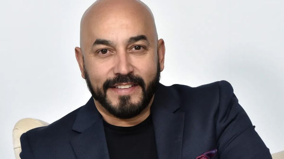 Ante las críticas recibidas por haberse quitado el tatuaje, Lupillo Rivera exploto