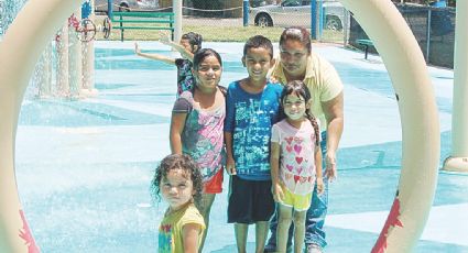 Abren 10 parques acuáticos en Laredo, Texas